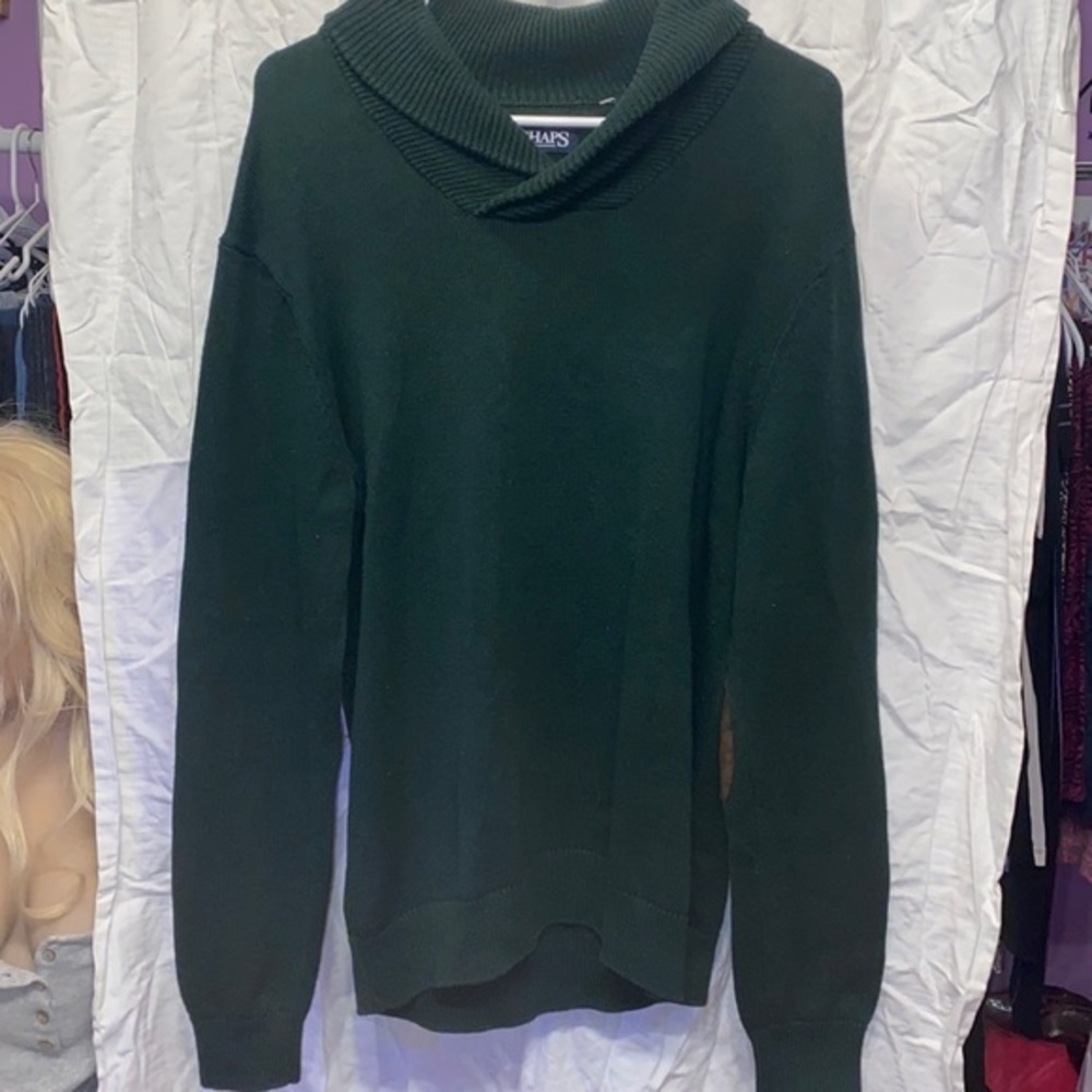 Men’s Green Chaps Sweater with leather elbow patches nice big neck size Medium